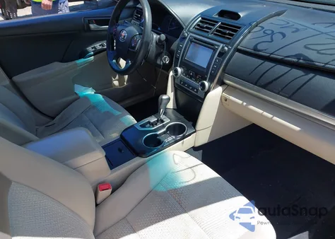 2013 Toyota Camry L/Le/Se/Xle z USA, uszkodzony, nr VIN 4T4BF1FK1DR328033